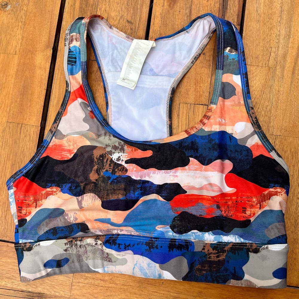 Fabletics Medium Impact Sports Bra w/ pocket